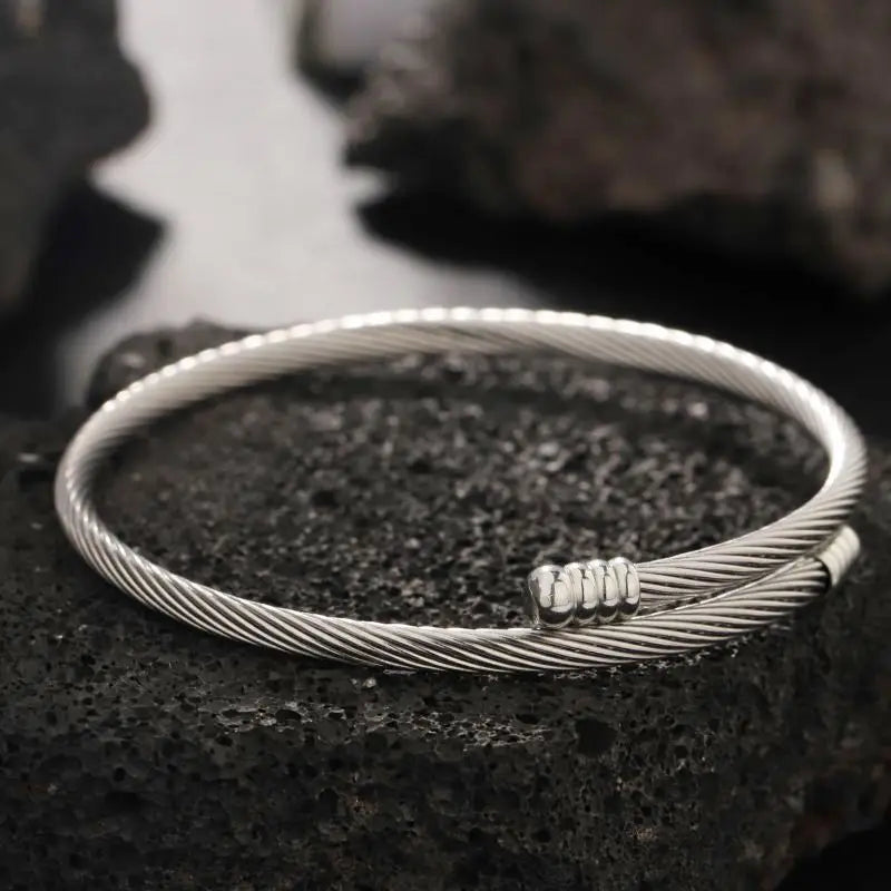 New Titanium Steel Threaded Twist Bracelet for Men